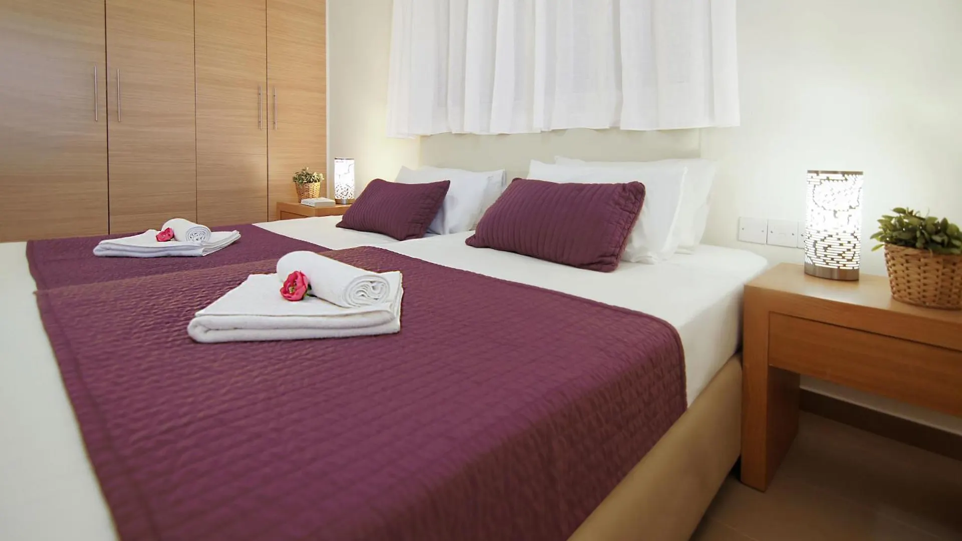 Villa Adonia - 30M From Pernera Beach Protaras 0*,