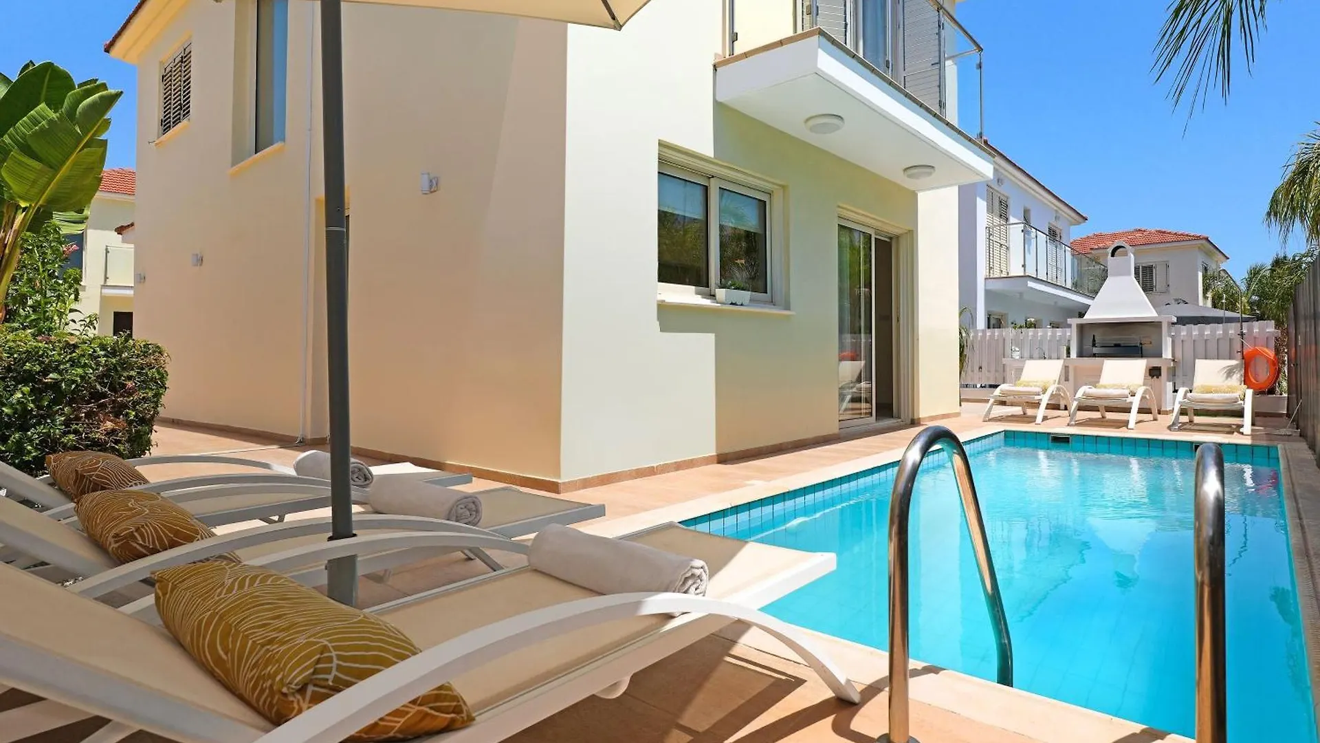 Villa Adonia - 30M From Pernera Beach Protaras Cipro