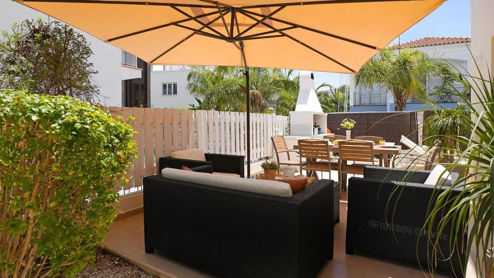 Villa Adonia - 30M From Pernera Beach Protaras 0*,  Cipro