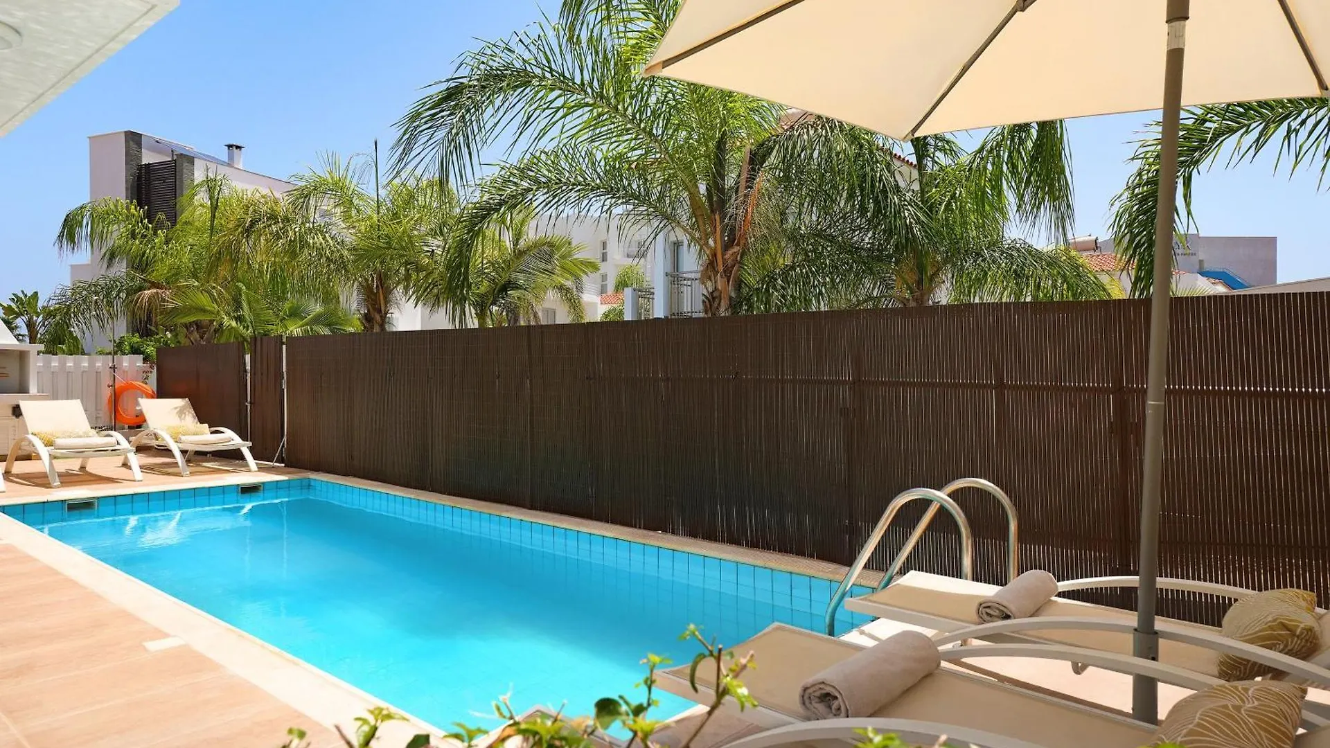 Villa Adonia - 30M From Pernera Beach Protaras 0*,