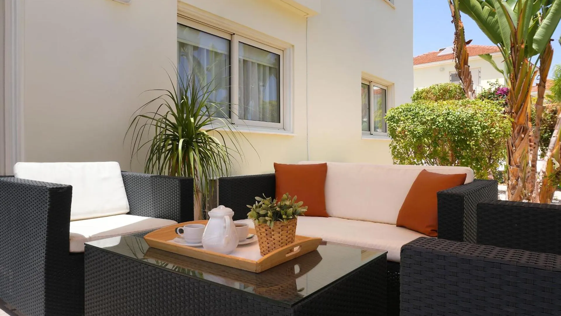 Villa Adonia - 30M From Pernera Beach Protaras